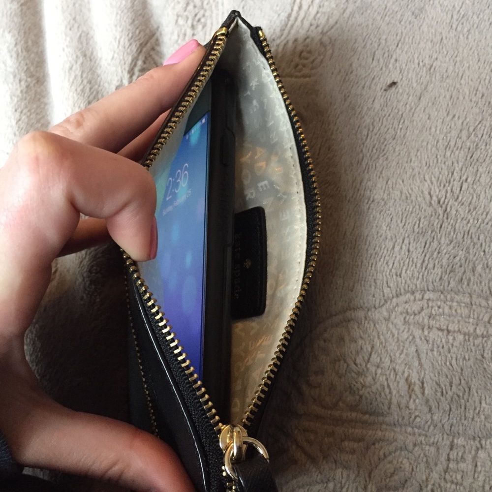 Kate Spade Black Wristlet - Picture 7 of 8